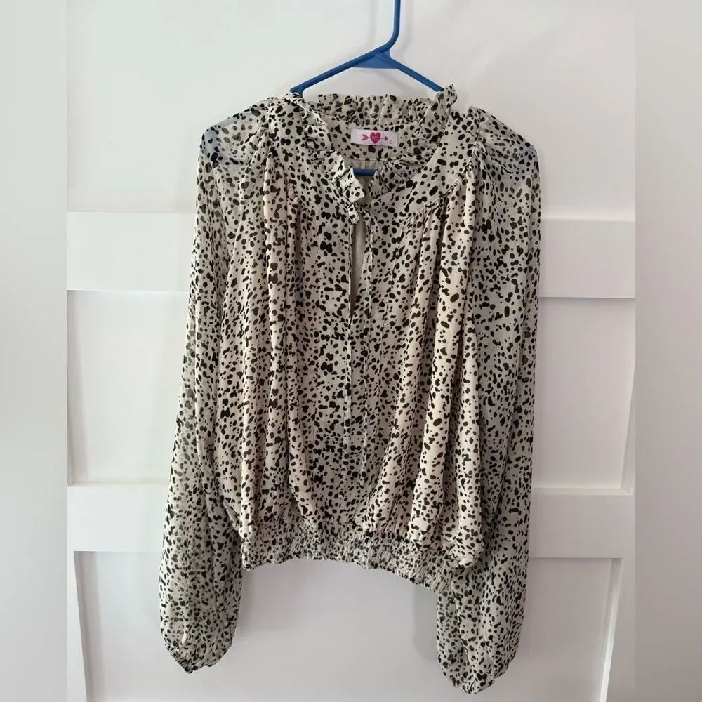 Vintage Buddy Love Black and Cream Patterned Blouse boho sleeves elastic bottom